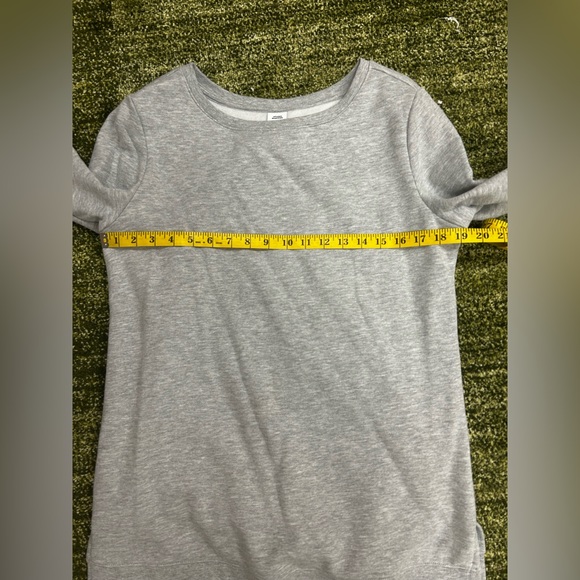 Amazon essential crew neck sweatshirt - Picture 2 of 6